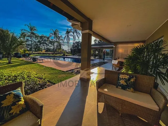 Casa com 5020m² 6 quartos e 6 banheiros, à venda, no bairro Condomínio Fazenda Duas Marias em Holambra