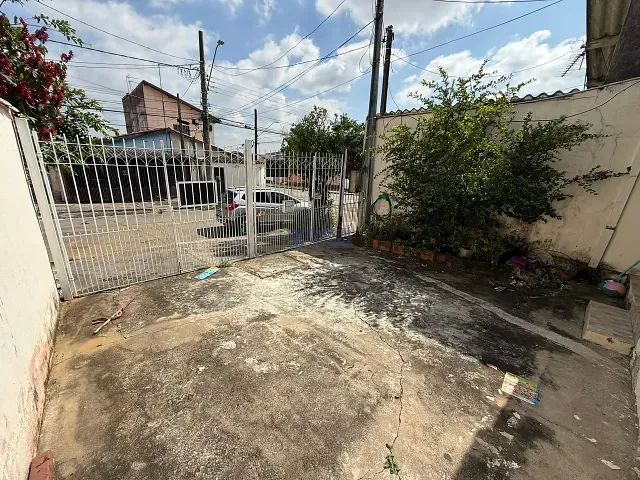 Casa com 150m² 2 quartos e 1 banheiro, à venda, no bairro Cidade Morumbi em São José dos Campos