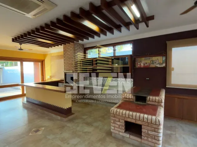 Casa com 600m² 2 quartos e 3 banheiros, à venda, no bairro Área Rural de Jacuba em Arealva