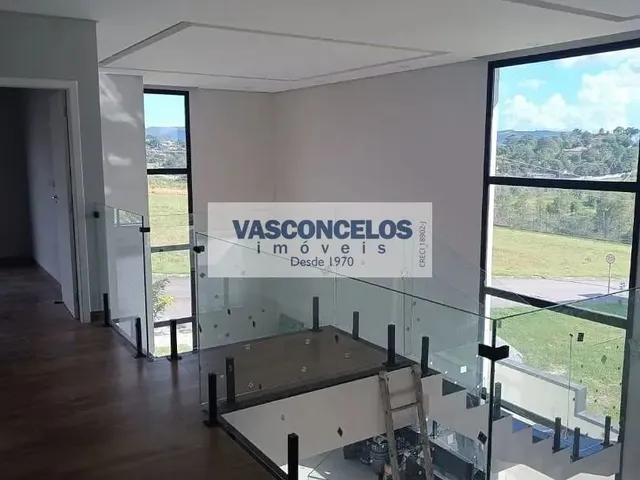 Casa com 360m² 3 quartos e 5 banheiros, à venda, no bairro Chácara Ipês em Caçapava