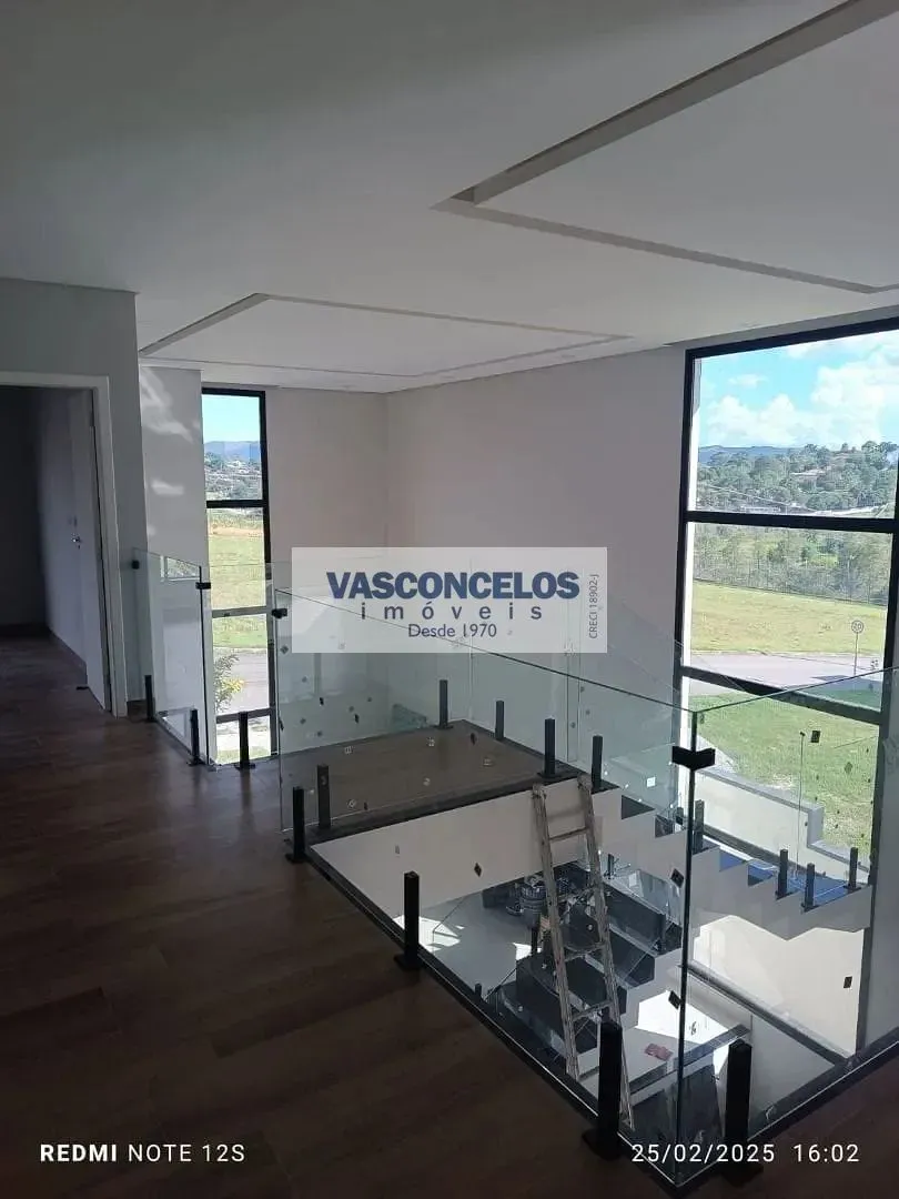 Casa, 3 quartos, 241 m² - Foto 1