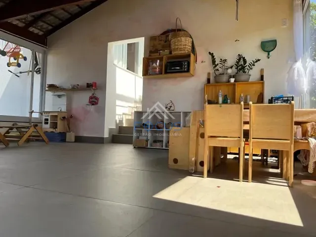 Casa com 337m² 4 quartos e 4 banheiros, à venda ou para alugar, no bairro Jacaré em Itupeva