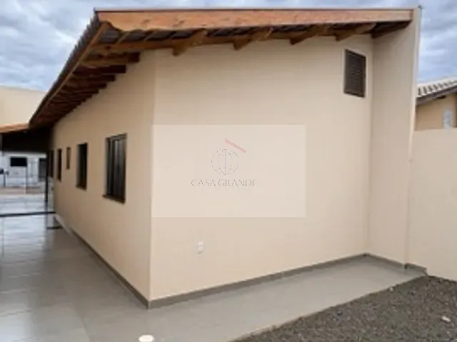 Casa com 150m² 3 quartos e 1 banheiro, à venda, no bairro Jardim Cidade Nova em Rolândia