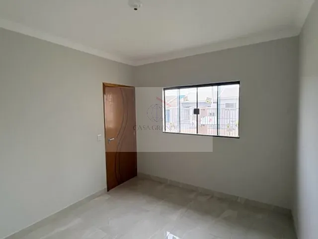 Casa com 150m² 3 quartos e 1 banheiro, à venda, no bairro Jardim Cidade Nova em Rolândia