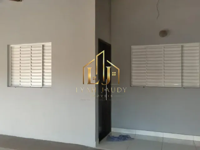 Casa com 335m² 2 quartos e 1 banheiro, à venda, no bairro Distrito Industrial em Cuiabá
