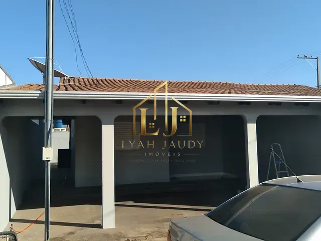 Casa com 335m² 2 quartos e 1 banheiro, à venda, no bairro Distrito Industrial em Cuiabá