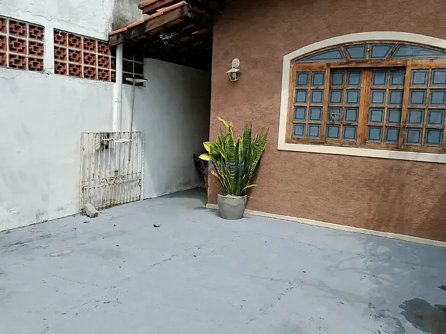 Casa 3 quartos e 1 banheiro, à venda, no bairro Jardim das Indústrias em São José dos Campos