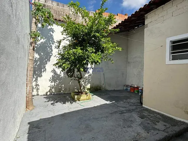 Casa 3 quartos e 1 banheiro, à venda, no bairro Jardim das Indústrias em São José dos Campos