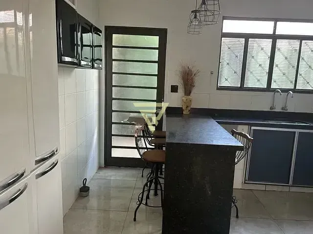 Casa com 160m² 2 quartos e 2 banheiros, à venda, no bairro Cj Hab Jd Palmeiras em Ribeirão Preto