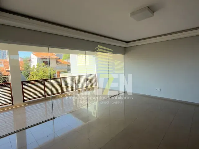 Casa com 320m² 4 quartos e 5 banheiros, à venda, no bairro Residencial Villaggio em Bauru