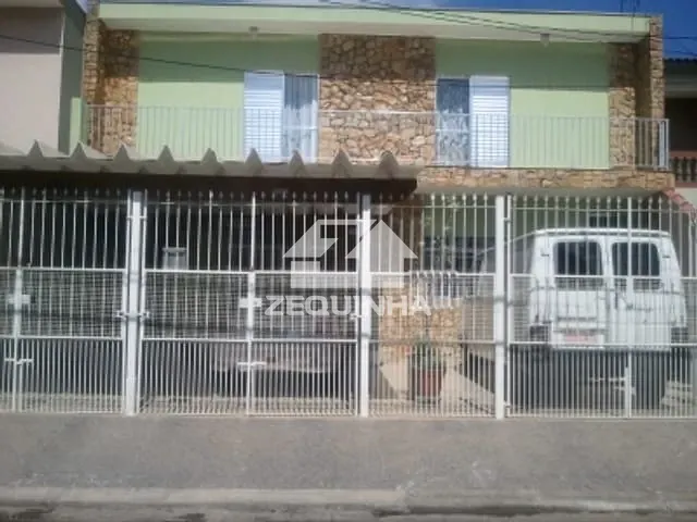 Casa com 216m² 3 quartos e 2 banheiros, à venda, no bairro Km 18 em Osasco