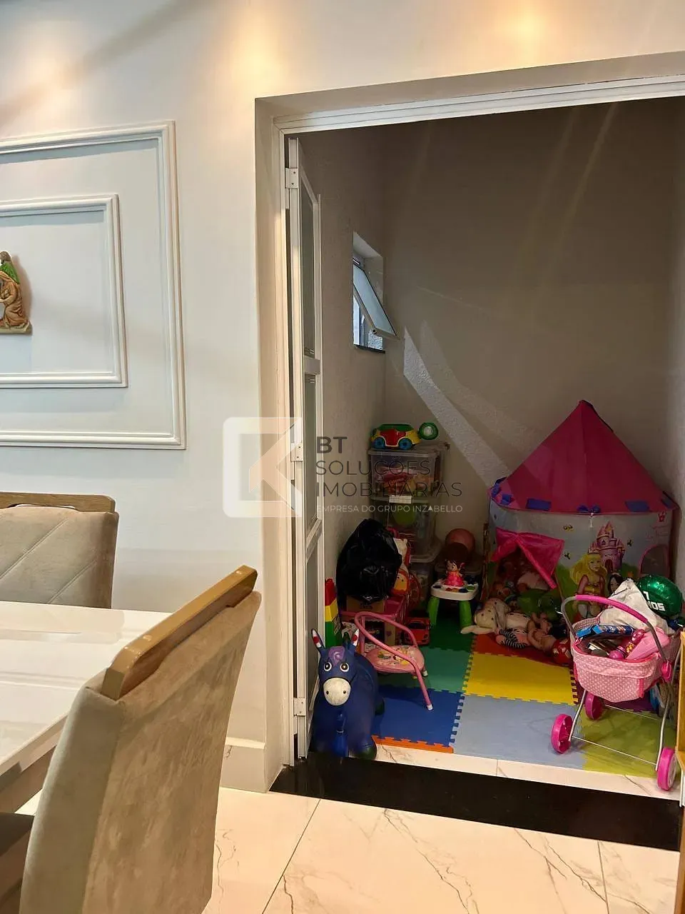 Casa, 3 quartos, 230 m² - Foto 3