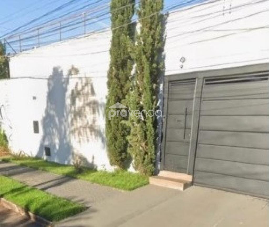 Casa, 3 quartos, 268 m² - Foto 1