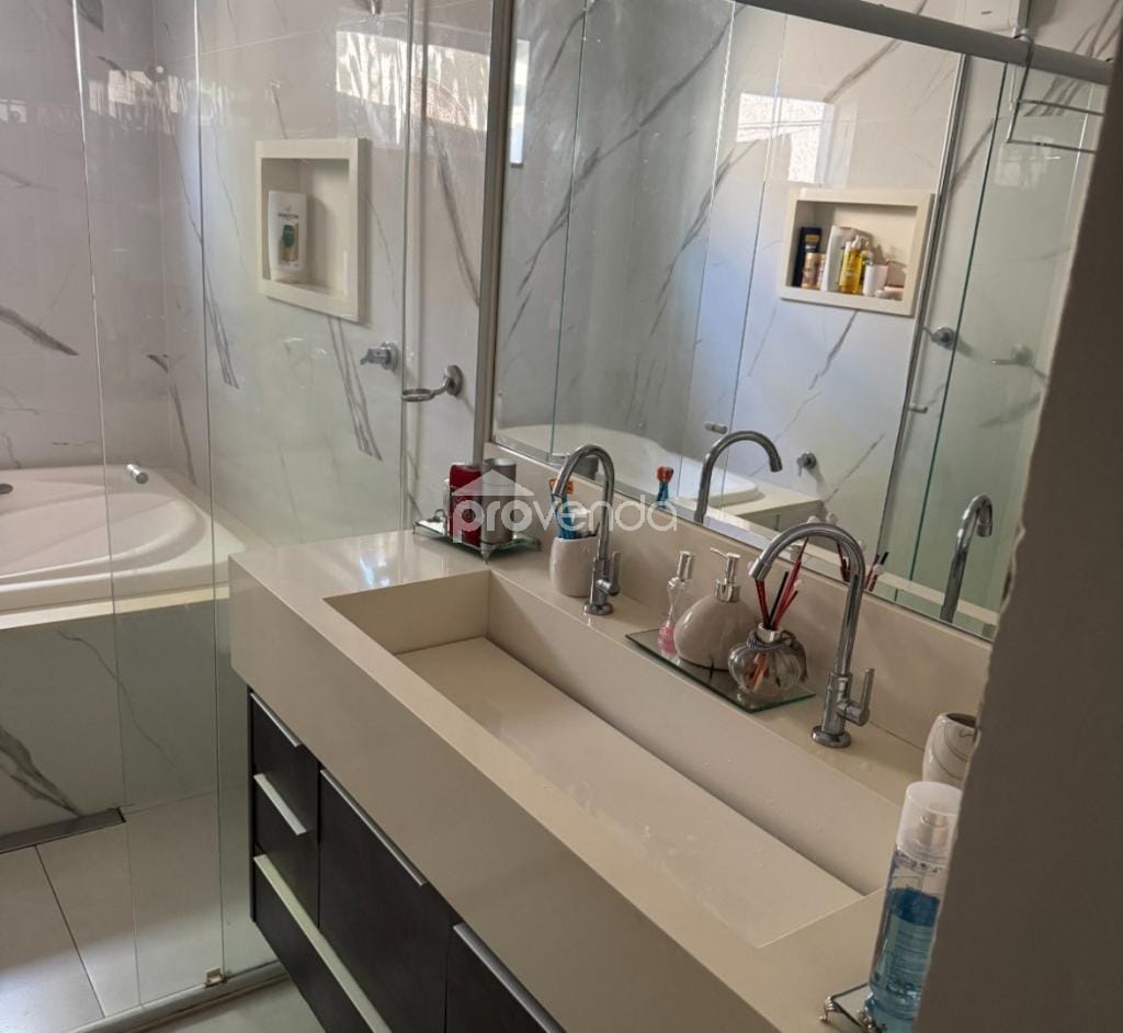 Casa, 3 quartos, 268 m² - Foto 15