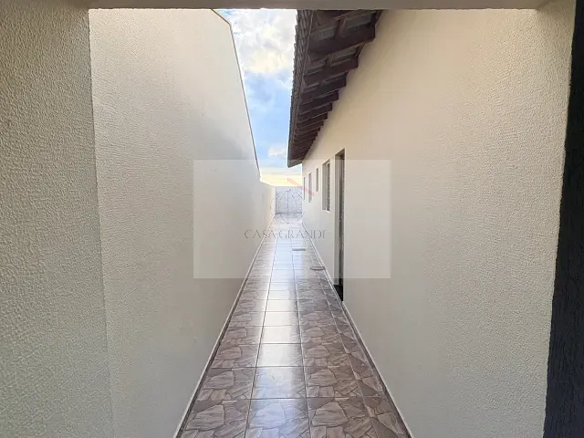 Casa com 125m² 2 quartos e 1 banheiro, para alugar, no bairro Jardim Nobre em Rolândia