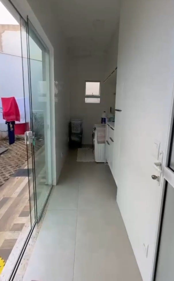 Casa à venda com 3 quartos, 300m² - Foto 62