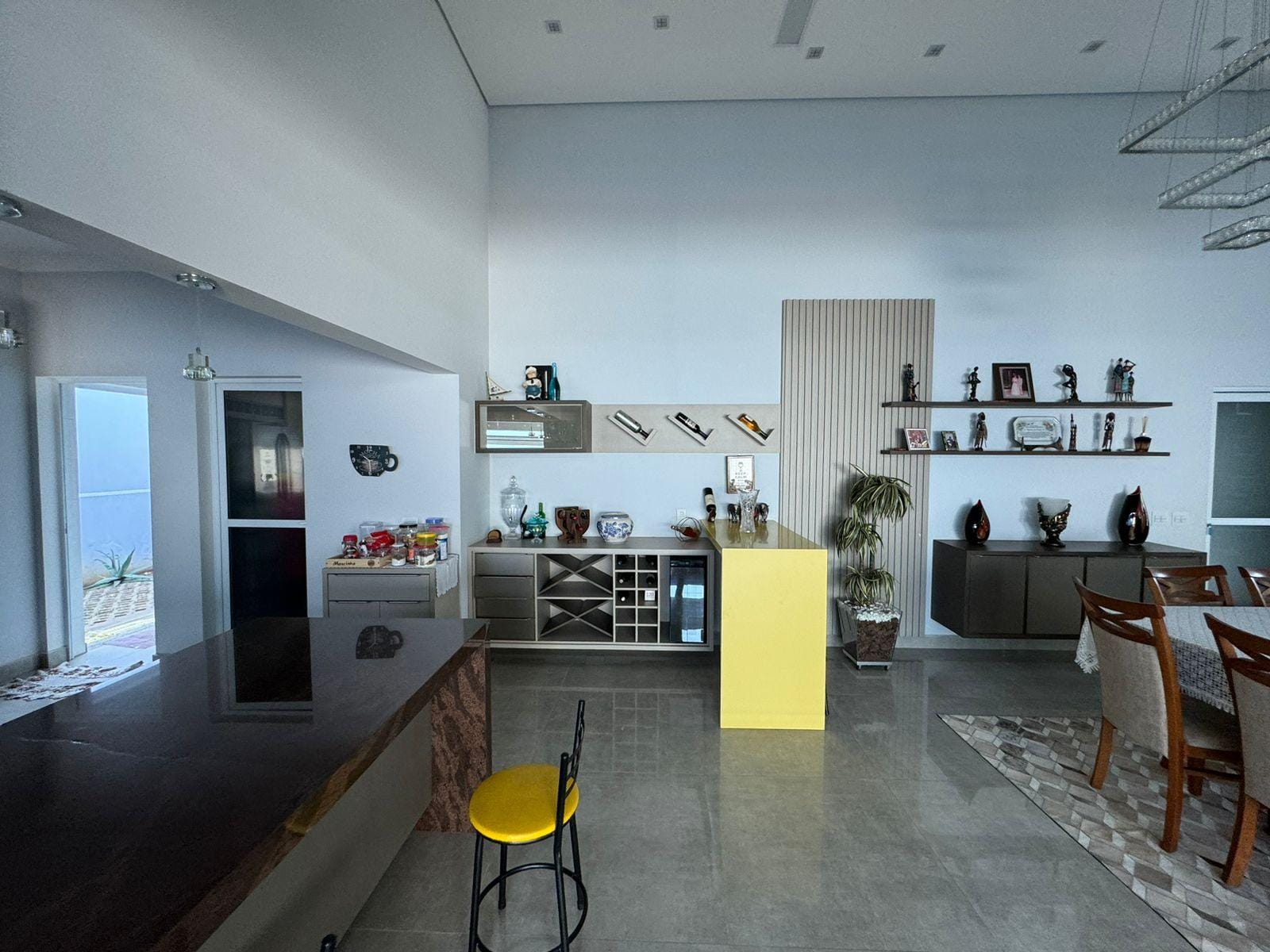 Casa à venda com 3 quartos, 300m² - Foto 65