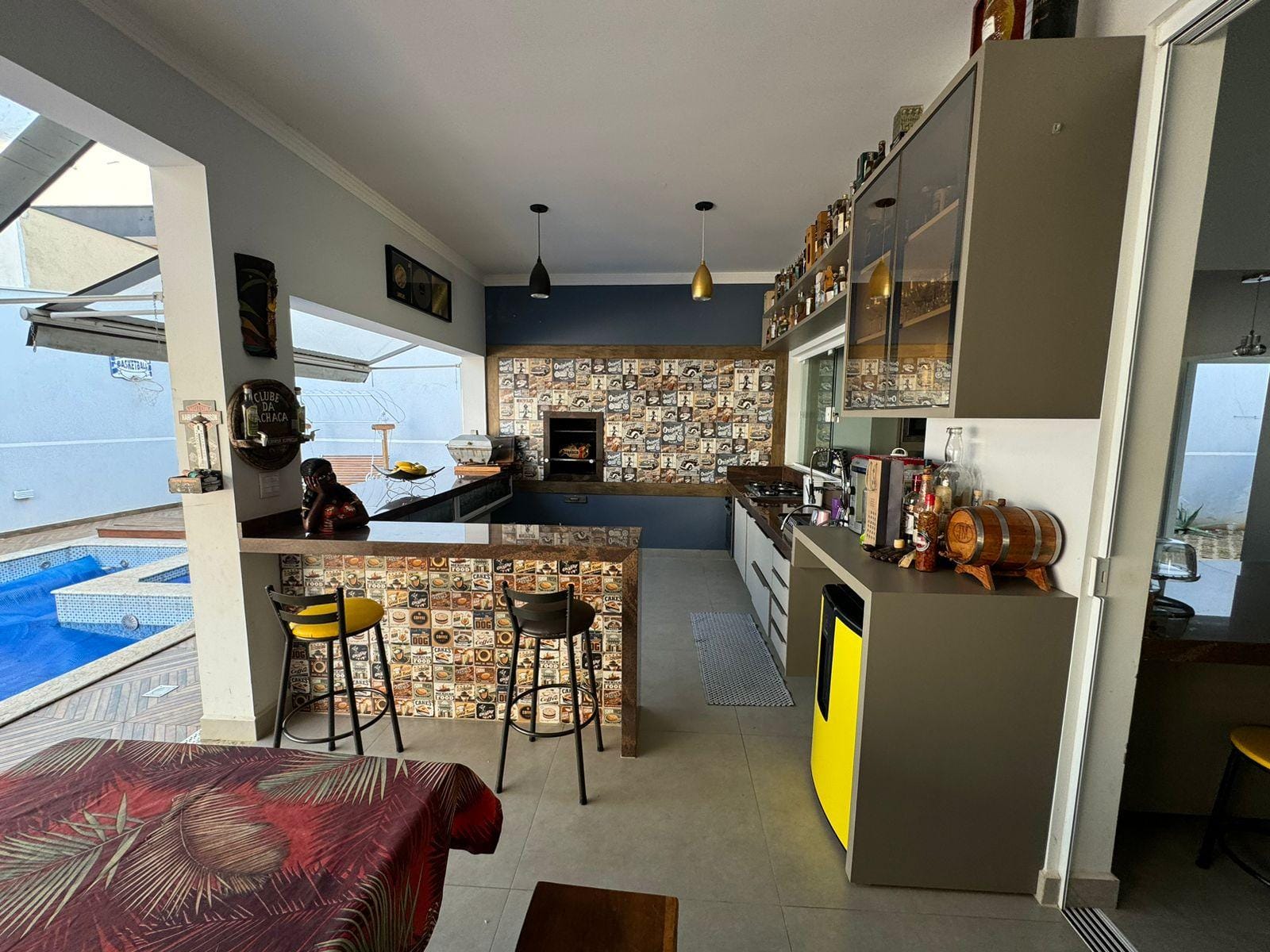 Casa à venda com 3 quartos, 300m² - Foto 18