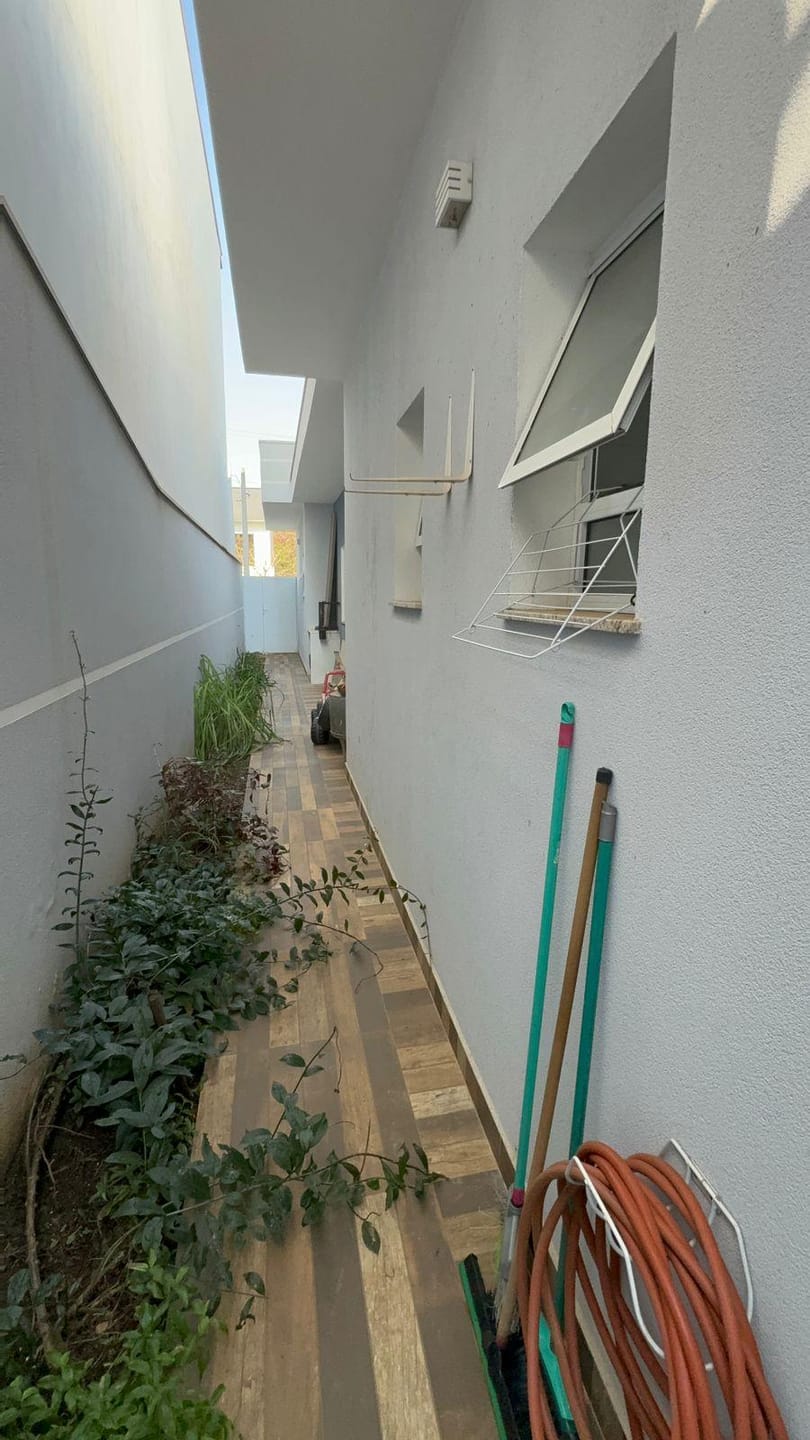 Casa à venda com 3 quartos, 300m² - Foto 70