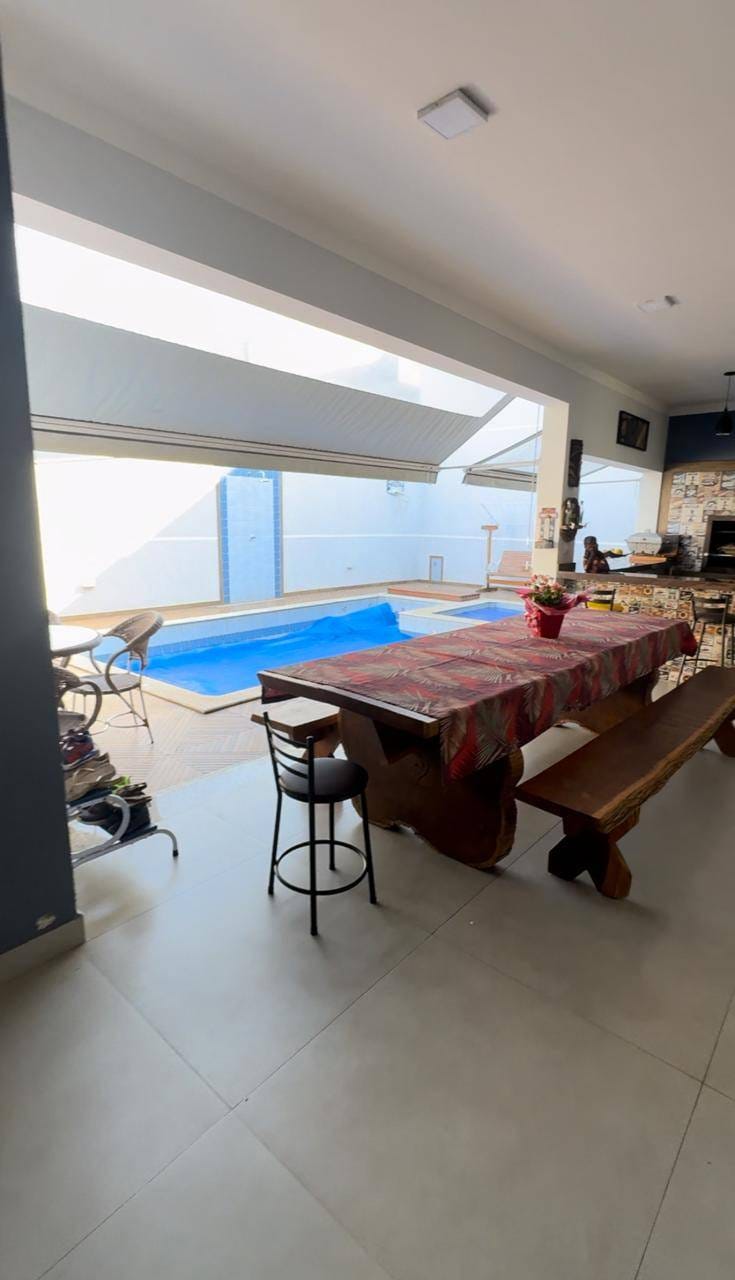 Casa à venda com 3 quartos, 300m² - Foto 41
