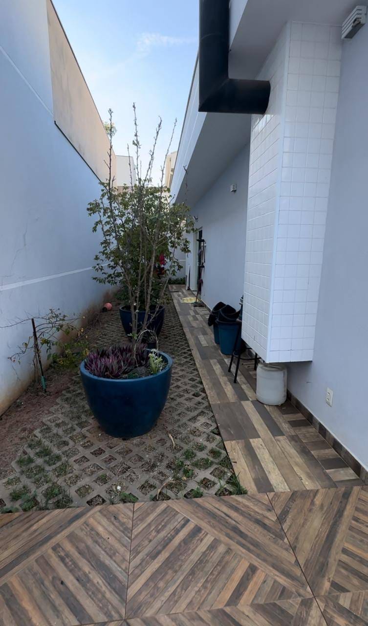 Casa à venda com 3 quartos, 300m² - Foto 71
