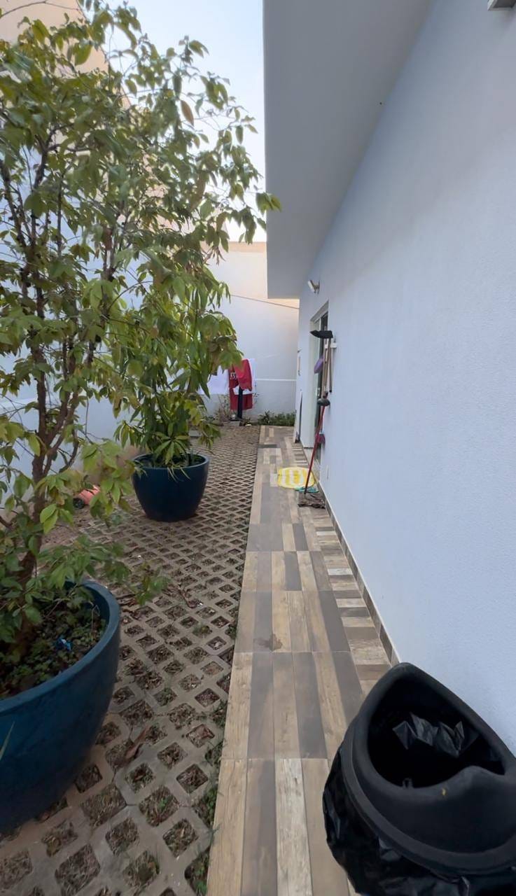 Casa à venda com 3 quartos, 300m² - Foto 55