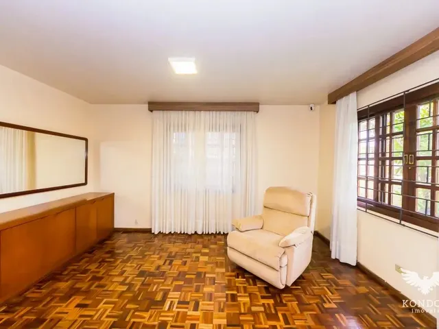 Casa com 535m² 3 quartos e 3 banheiros, à venda, no bairro Santa Felicidade em Curitiba