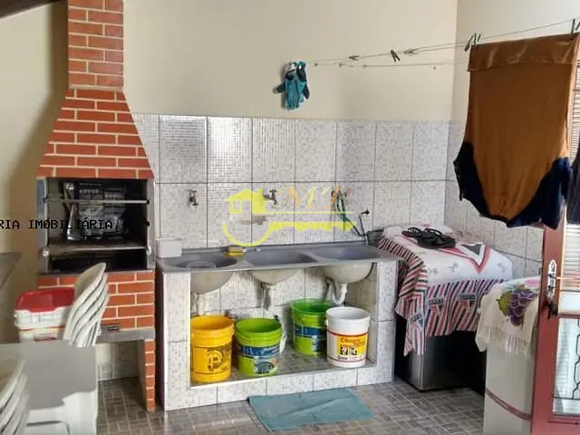 Casa com 165m² 2 quartos e 1 banheiro, à venda, no bairro Parque Floresta em Campinas