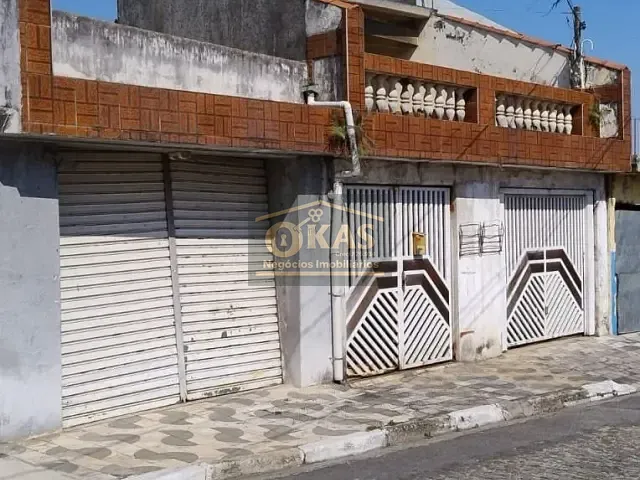 Casa com 250m² 3 quartos e 3 banheiros, à venda, no bairro Vila Amorim em Suzano