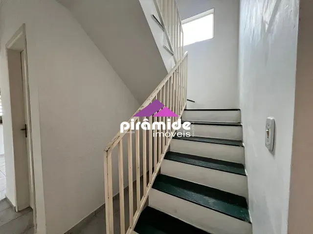 Casa com 125m² 3 quartos e 3 banheiros, à venda ou para alugar, no bairro Jardim Ismênia em São José dos Campos
