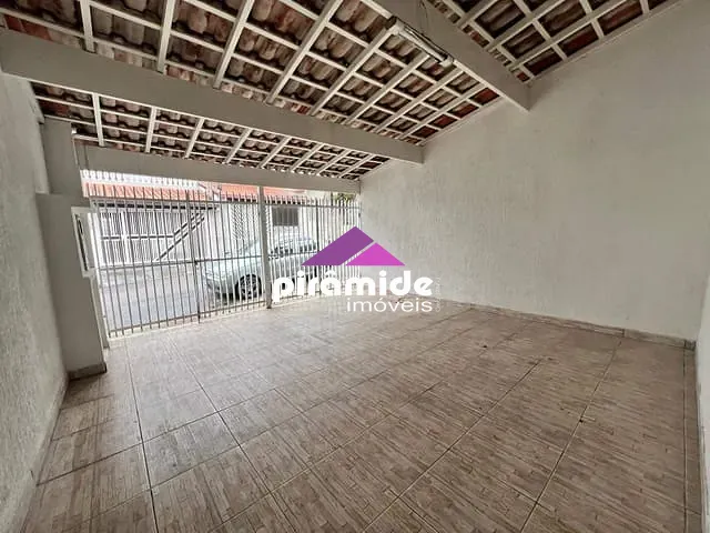 Casa com 125m² 3 quartos e 3 banheiros, à venda ou para alugar, no bairro Jardim Ismênia em São José dos Campos