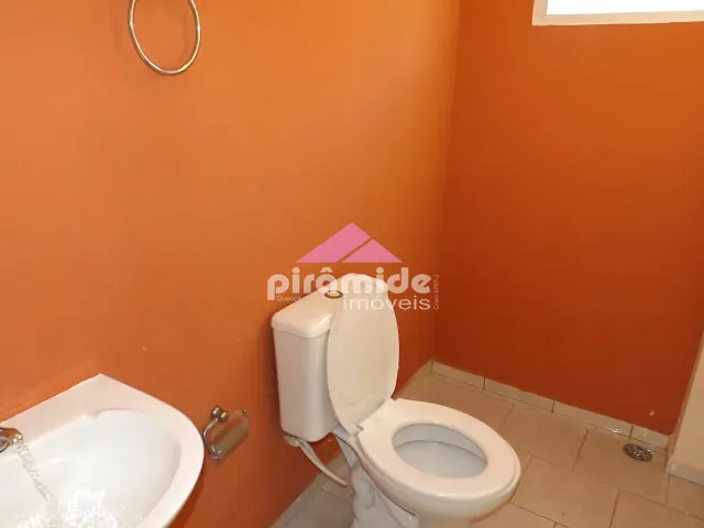 Sobrado com 125m² 3 quartos e 3 banheiros, à venda, no bairro Jardim Ismênia em São José dos Campos