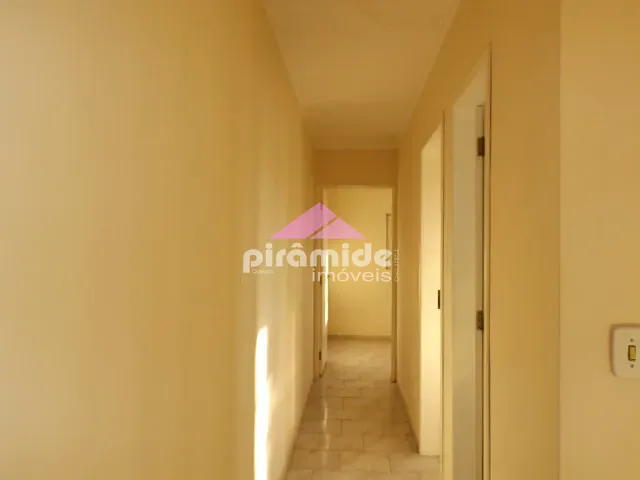 Sobrado com 125m² 3 quartos e 3 banheiros, à venda, no bairro Jardim Ismênia em São José dos Campos