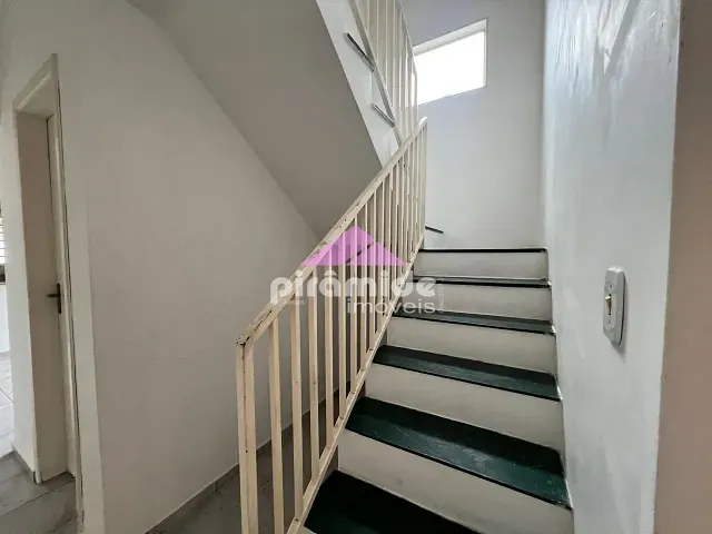 Sobrado com 125m² 3 quartos e 3 banheiros, à venda, no bairro Jardim Ismênia em São José dos Campos