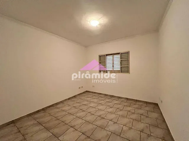 Sobrado com 125m² 3 quartos e 3 banheiros, à venda, no bairro Jardim Ismênia em São José dos Campos