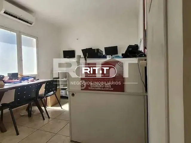 Casa com 300m² 4 quartos e 3 banheiros, à venda, no bairro Jardim Chapadão em Campinas