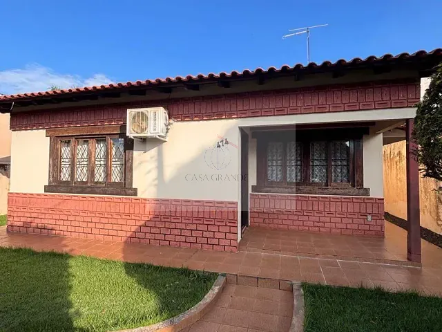 Casa com 598m² 3 quartos e 2 banheiros, para alugar, no bairro Centro em Rolândia
