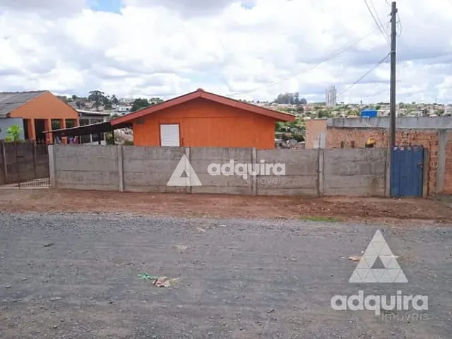 Casa com 490m² 2 quartos e 1 banheiro, à venda, no bairro Uvaranas em Ponta Grossa