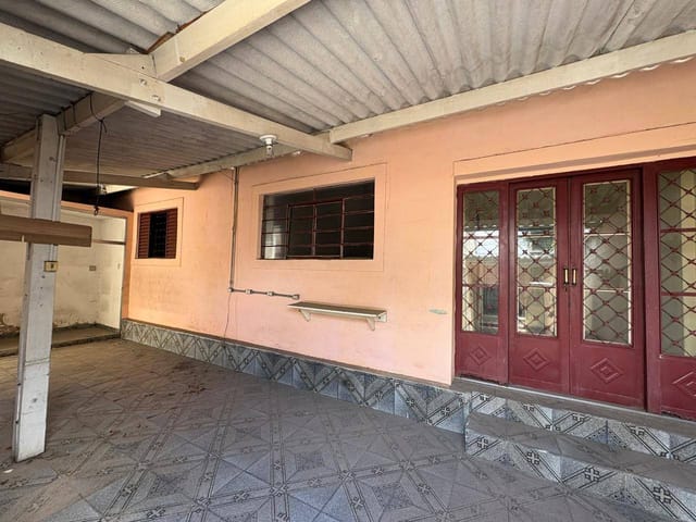 Casa com 150m² 2 quartos e 1 banheiro, para alugar, no bairro Parque Valença I em Campinas