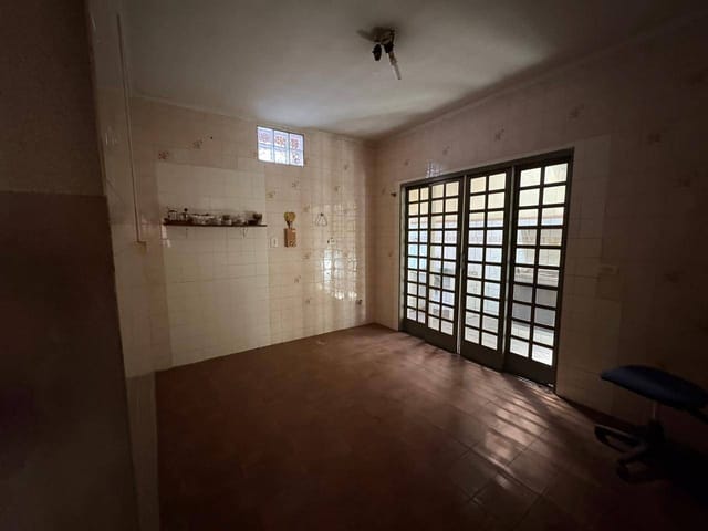 Casa com 150m² 2 quartos e 1 banheiro, para alugar, no bairro Parque Valença I em Campinas
