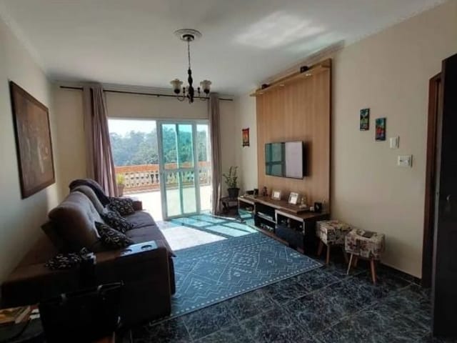 Casa com 250m² 2 quartos e 3 banheiros, à venda, no bairro Guateirinho em Cajamar
