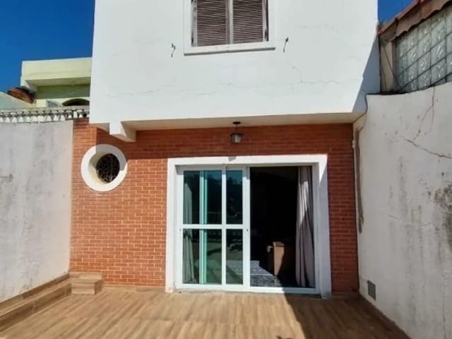 Casa com 250m² 2 quartos e 3 banheiros, à venda, no bairro Guateirinho em Cajamar