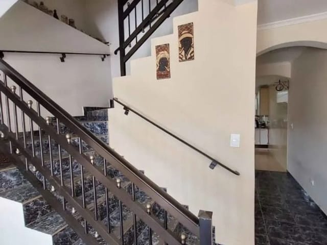 Casa com 250m² 2 quartos e 3 banheiros, à venda, no bairro Guateirinho em Cajamar