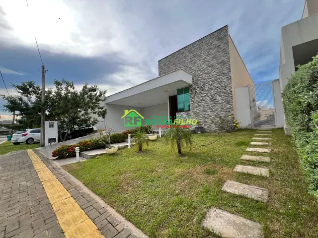Casa com 300m² 3 quartos e 3 banheiros, à venda, no bairro Uruguai em Teresina