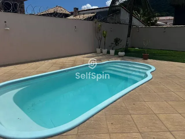 Casa com 350m² 2 quartos e 3 banheiros, para alugar, no bairro Barroco (Itaipuaçu) em Maricá