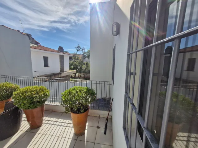 Casa com 420m², à venda ou para alugar, no bairro Pacaembu em São Paulo