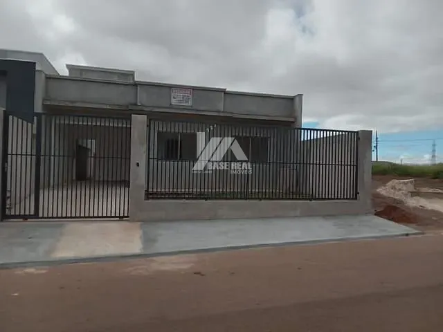 Casa com 150m² 3 quartos e 2 banheiros, à venda, no bairro Cará-cará em Ponta Grossa