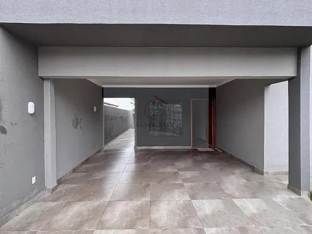 Casa com 300m² 3 quartos e 2 banheiros, à venda, no bairro Jardim Moriá em Rolândia