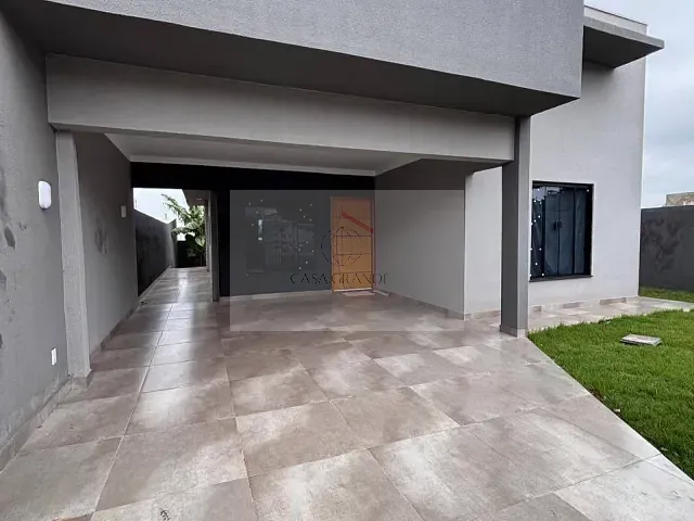 Casa com 300m² 3 quartos e 2 banheiros, à venda, no bairro Jardim Moriá em Rolândia