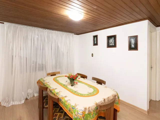Casa com 200m² 5 quartos e 3 banheiros, à venda, no bairro São Braz em Curitiba